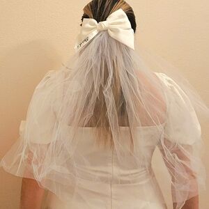 White Bridal Veil with Bow